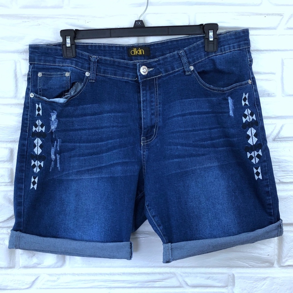 Size 22 jean shorts with embroidered detail